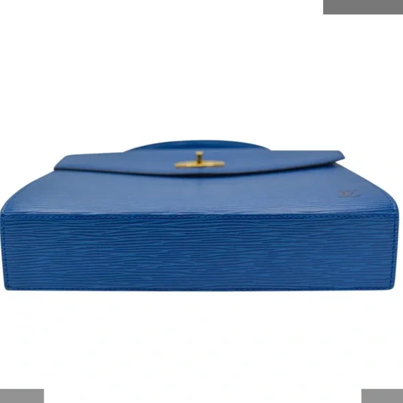 Louis Vuitton Handbag - Picture 7 of 8